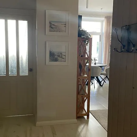 Stylish Flat, Near Dane River *