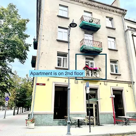 Stylish Flat, Near Dane River *